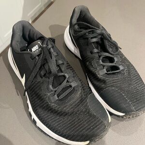 🌷FREE MENS SIZE 8 NIKE SHOES SUNNY